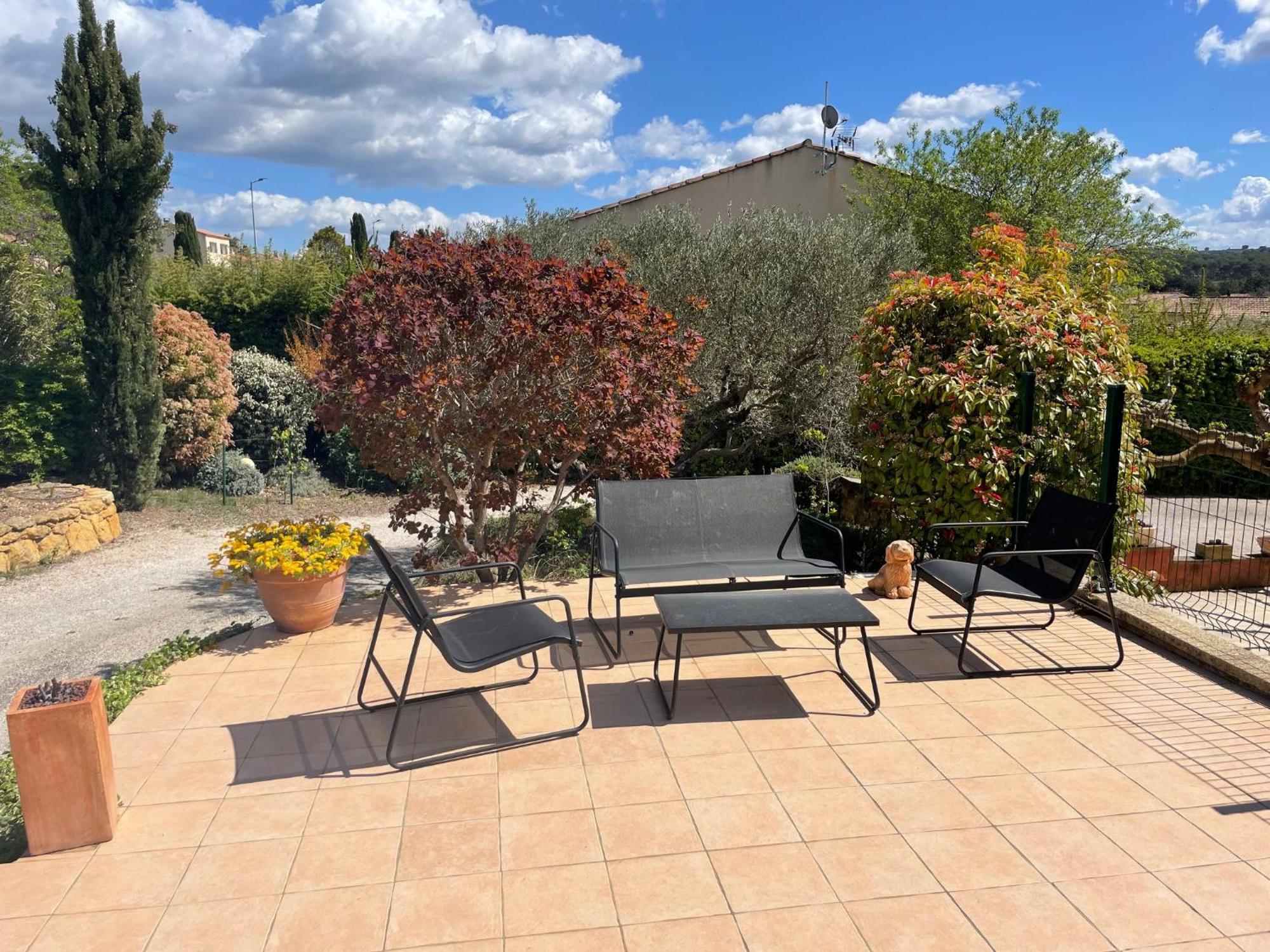 Studio Charmant Avec Terrasse Lançon-Provence Exterior foto